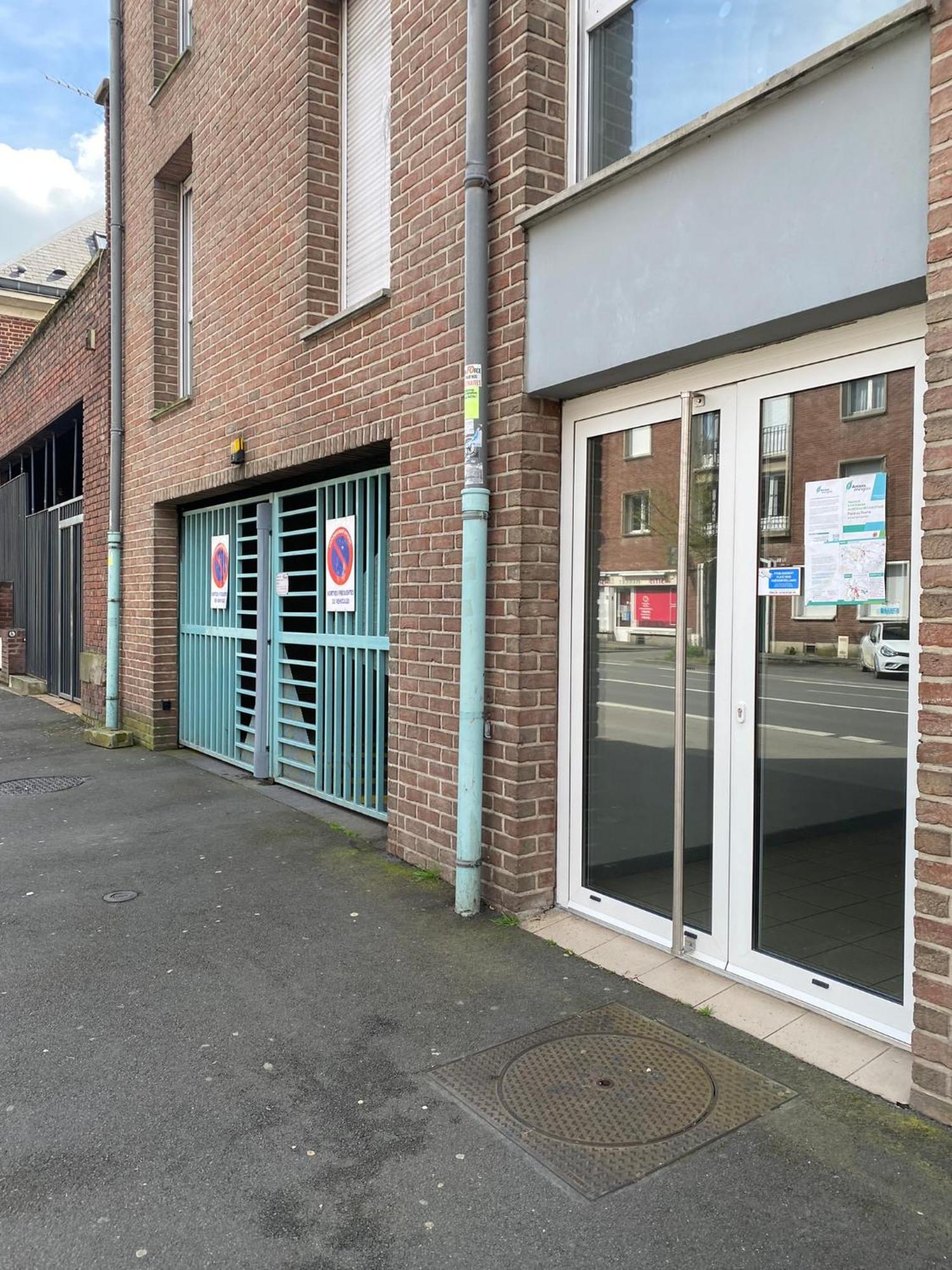 2 Chambres Hyper Centre Avec Place De Parking Et Wifi Amiens Buitenkant foto